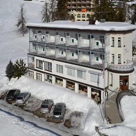 Alpina Hotel 2*