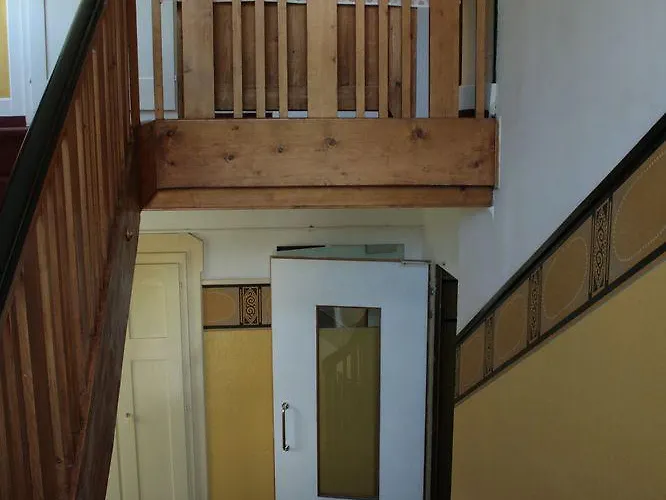 Готель Alpina 2*