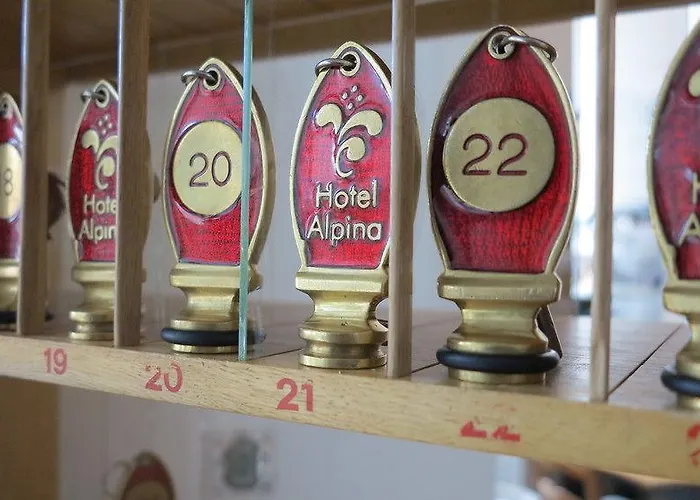 Готель Alpina 2*